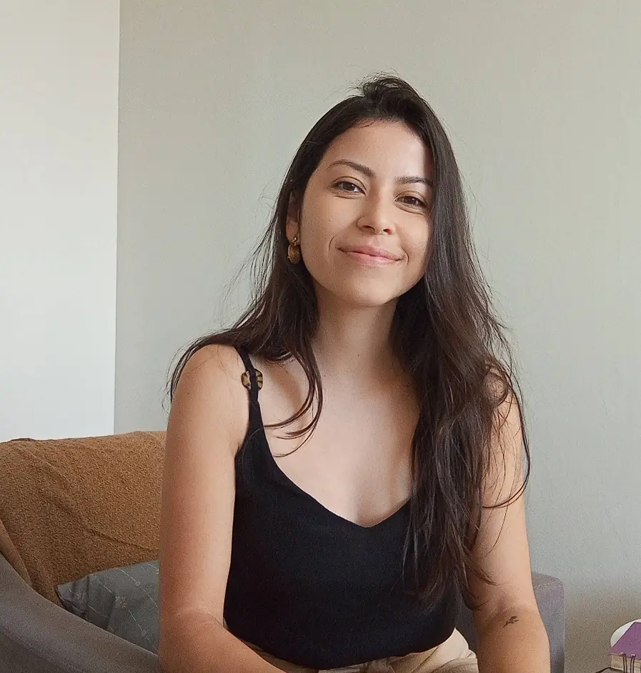 A psicóloga Ingrid atuando no ambiente terapêutico